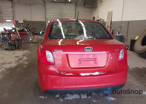 2011 Kia Rio Lx z USA, uszkodzony, nr VIN KNADH4A38B6937833